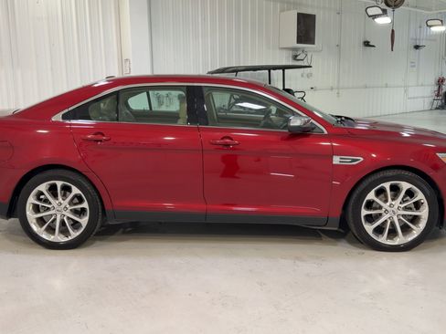 Used 2014 Ford Taurus Limited w/ Equipment Group 301A image 2