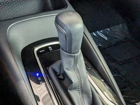 Used 2021 Toyota Corolla SE image 12