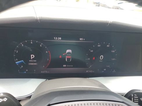 Certified 2025 Nissan Murano SL w/ Cargo Package AWD/4WD image 21