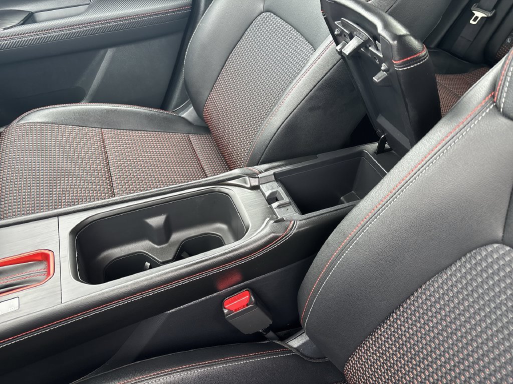 Certified 2025 Nissan Kicks SR FWD image 22