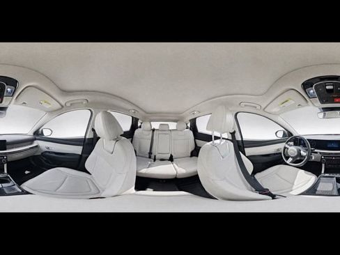 Used 2025 Hyundai Tucson Limited AWD/4WD image 19