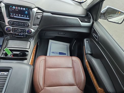Used 2019 Chevrolet Tahoe Premier w/ Premier Plus Edition AWD/4WD image 14