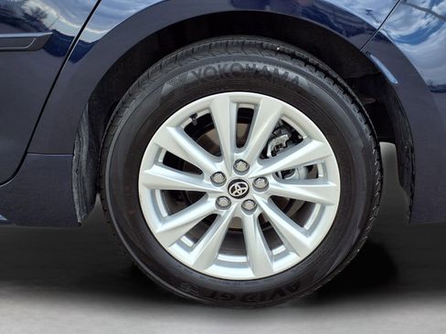 Certified 2025 Toyota Corolla XLE image 3