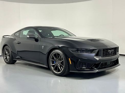 Used 2025 Ford Mustang Dark Horse image 1