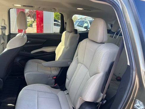 Used 2025 Subaru Ascent Premium AWD/4WD image 7