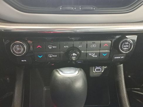 Certified 2023 Jeep Compass Limited w/ Elite Group AWD/4WD image 22