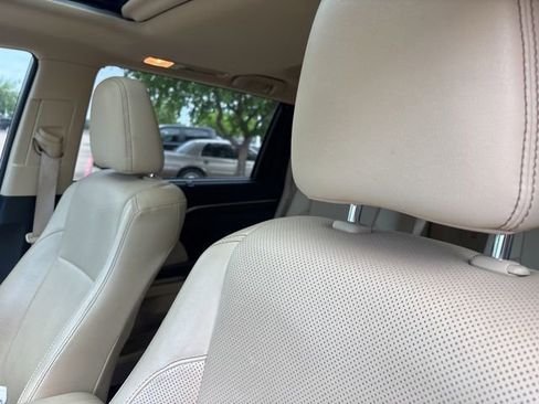 Used 2014 Toyota Highlander Limited FWD image 9