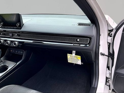 Used 2025 Honda Civic Sport image 20