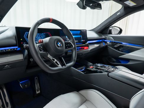 Used 2026 BMW M5 w/ Carbon Package AWD/4WD image 12