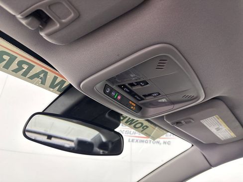 Used 2024 Chevrolet Malibu LT image 19