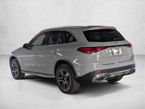 New 2026 Mercedes-Benz GLC 300 image 9