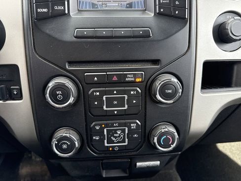Used 2014 Ford F150 XLT w/ Equipment Group 302A Luxury AWD/4WD image 21