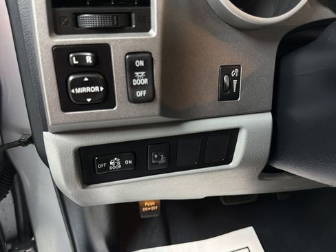 Used 2013 Toyota Tundra 2WD Double Cab image 14