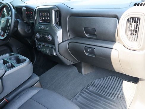 Certified 2025 Chevrolet Silverado 2500 Custom w/ Custom Value Package AWD/4WD image 28