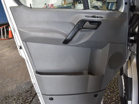 Used 2017 Mercedes-Benz Sprinter 3500 image 18