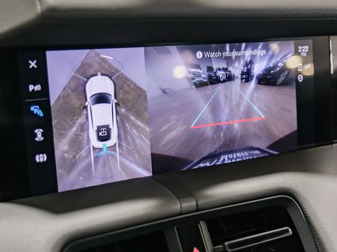 Used 2022 Porsche Taycan 4S image 20