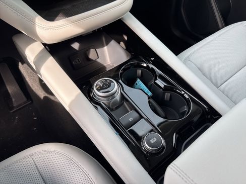 New 2026 Ford Explorer Platinum w/ LUX Leather Package image 31