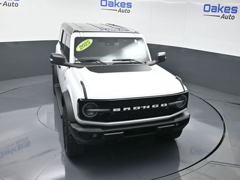 Used 2025 Ford Bronco Outer Banks image 47