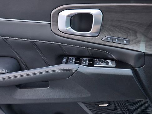 New 2025 Kia Sorento SX Prestige image 18