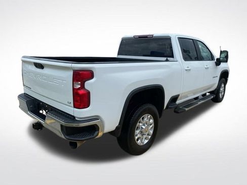 Used 2023 Chevrolet Silverado 2500 LT w/ Convenience Package AWD/4WD image 7