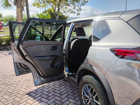 Used 2023 Nissan Rogue S AWD/4WD image 25