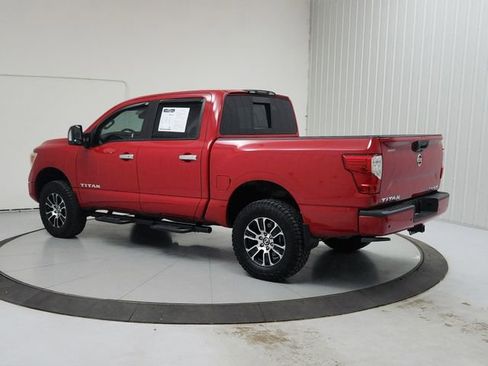 Used 2021 Nissan Titan SV w/ SV Convenience Package AWD/4WD image 5