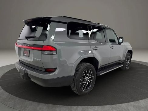 Used 2025 Lexus GX 550 w/ Accessory Package (2T) AWD/4WD image 5