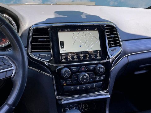 Used 2021 Jeep Grand Cherokee Limited AWD/4WD image 6