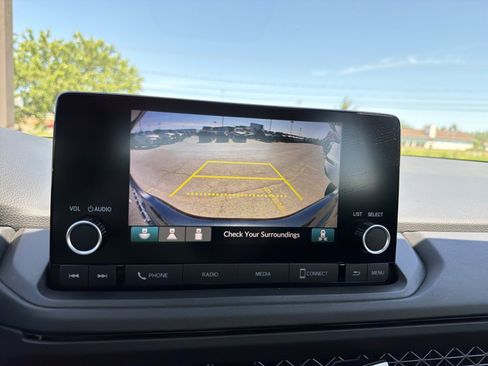 Used 2025 Honda Accord SE image 17
