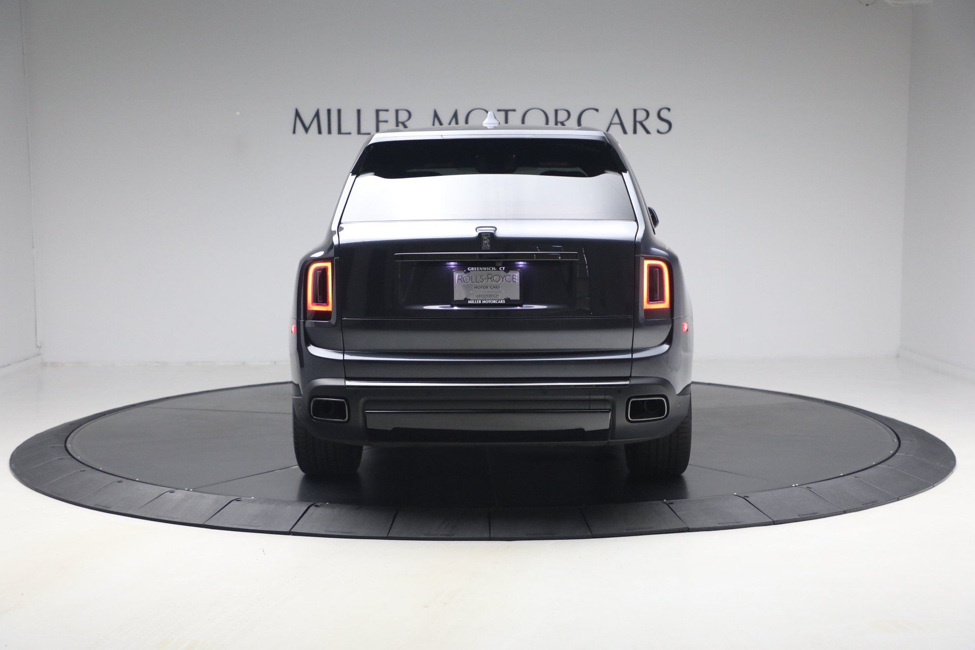 Certified 2024 Rolls-Royce Cullinan Black Badge w/ Driver's Package AWD/4WD image 8