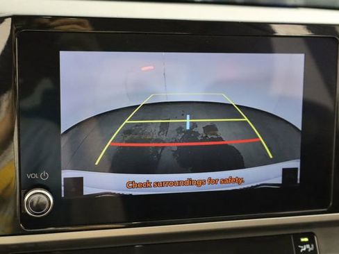 Used 2025 Toyota Camry LE image 29