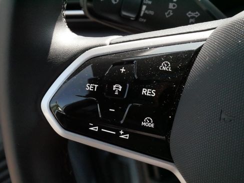Certified 2025 Volkswagen ID.4 Pro S Plus AWD/4WD image 28