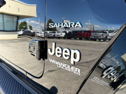 Certified 2022 Jeep Wrangler Unlimited Sahara w/ Cold Weather Group AWD/4WD image 32