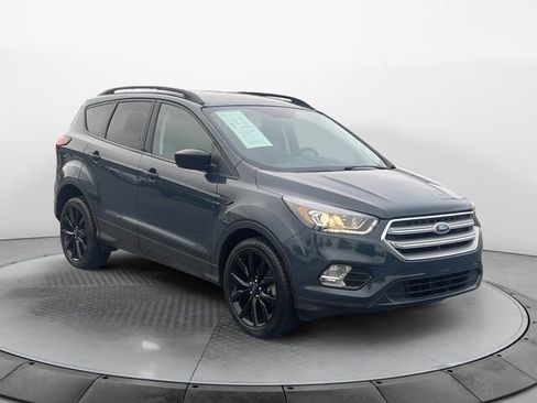 Used 2019 Ford Escape SE image 7