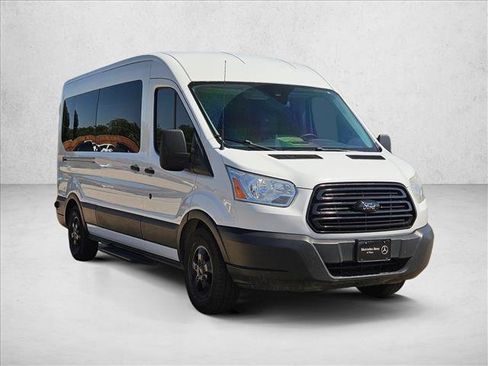 Used 2019 Ford Transit 350 XLT RWD image 3