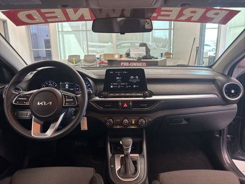 Used 2023 Kia Forte LXS FWD image 10