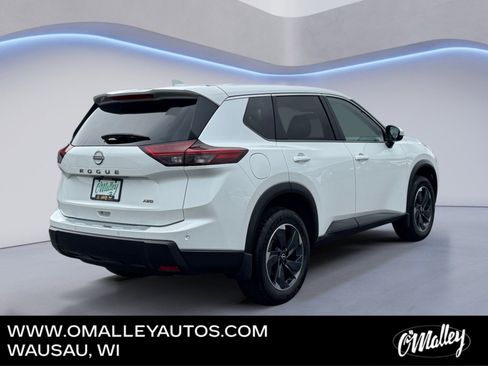 Used 2025 Nissan Rogue SV AWD/4WD image 5