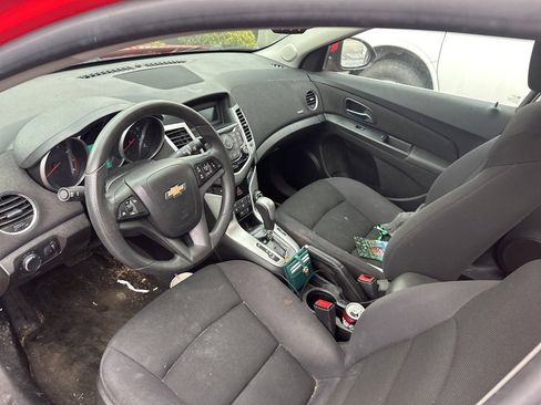 Used 2015 Chevrolet Cruze LT image 15