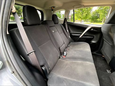 Used 2018 Toyota RAV4 XLE AWD/4WD image 26
