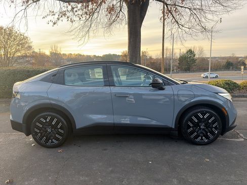 New 2026 Nissan Leaf Platinum+ w/ Cargo Package (Platinum+) image 8