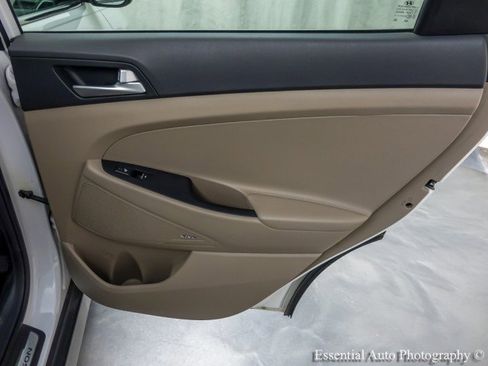 Used 2020 Hyundai Tucson Ultimate w/ Cargo Package AWD/4WD image 32