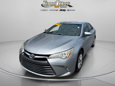 Used 2015 Toyota Camry LE FWD image 4