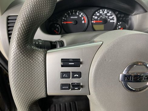 Used 2020 Nissan Frontier SV image 16