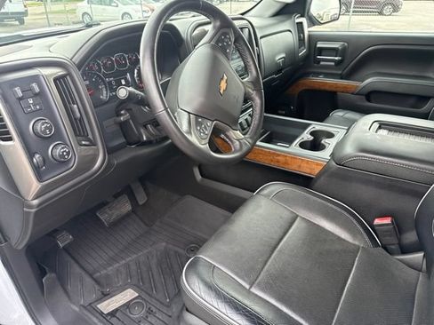 Used 2017 Chevrolet Silverado 1500 High Country AWD/4WD image 24