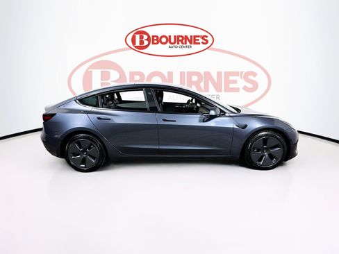 Used 2023 Tesla Model 3 Standard Range image 11
