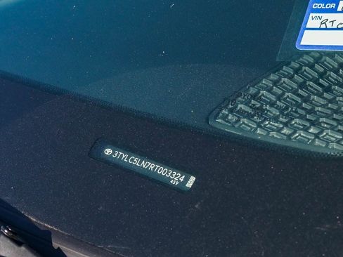 Used 2024 Toyota Tacoma TRD Off-Road image 26