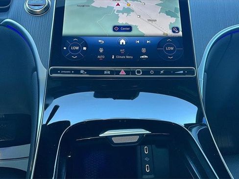 Certified 2025 Mercedes-Benz GLC 300 4MATIC image 18