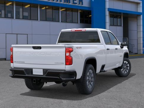 New 2026 Chevrolet Silverado 2500 Custom w/ Custom Value Package AWD/4WD image 4