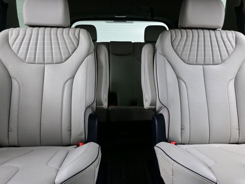 Used 2023 Hyundai Palisade Limited image 16