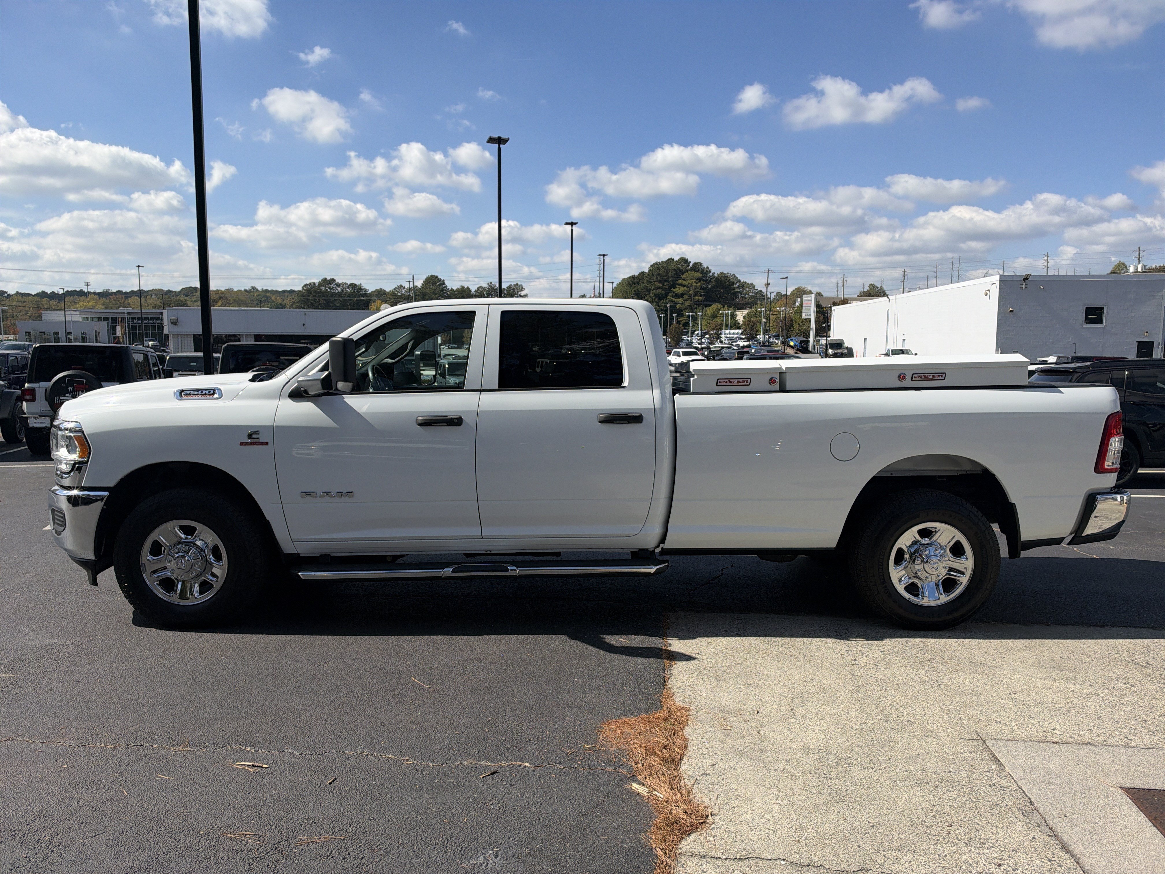 Used 2022 RAM 2500 Tradesman w/ Chrome Appearance Group RWD image 4